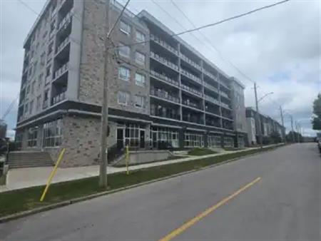 F411 - 275 LARCH STREET | F411 - 275 LARCH STREET, Waterloo