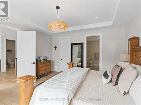 425 GINGER CRESCENT | 425 GINGER CRESCENT, Ottawa