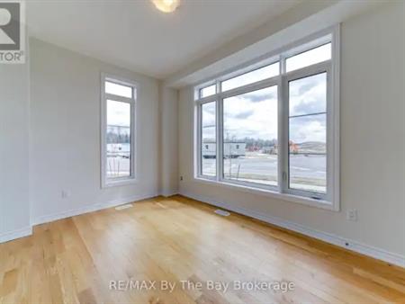105 SUN VALLEY AVENUE | 105 SUN VALLEY AVENUE, Wasaga Beach