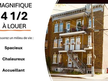 ! MAGNIFIQUE 4 1/2 À LOUER !