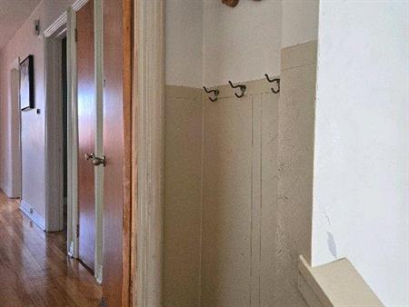 4 1/2 Situe a Villeray/Park Ex