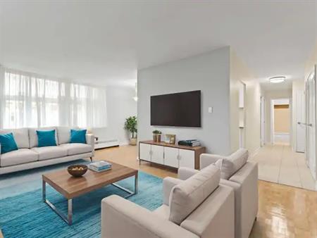 Sandpiper Apartments | 1431 Lakeshore Road, Burlington