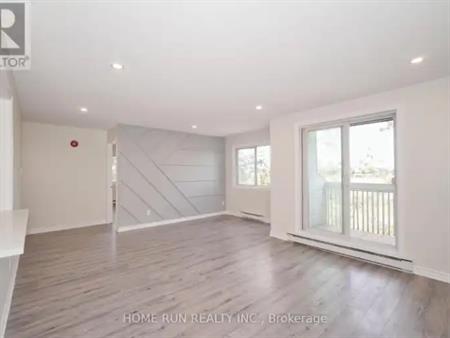 303 - 214 VIEWMOUNT DRIVE | 303 - 214 VIEWMOUNT DRIVE, Ottawa