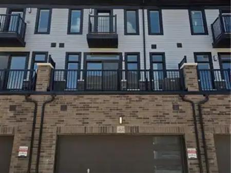 464 PROVIDENT Way | 464 PROVIDENT Way, Glanbrook