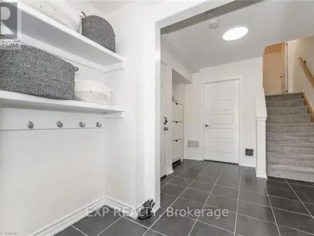 8 STRATUS STREET | 8 STRATUS STREET, Kitchener