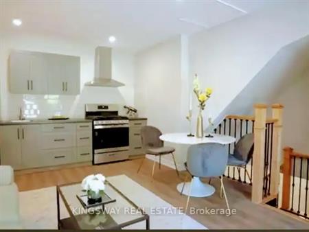 2 - 945 VANCE CRESCENT | 2 - 945 VANCE CRESCENT, Innisfil