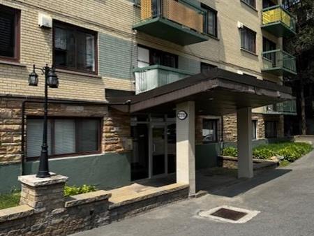 CDN | RDC | 2 CHAMBRES À COUCHER