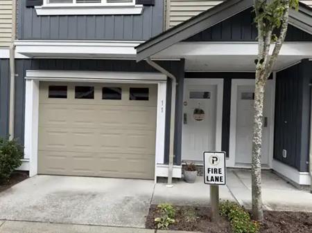 3 Bedroom Townhouse in Clayton Heights | 6956 193 Street, Surrey