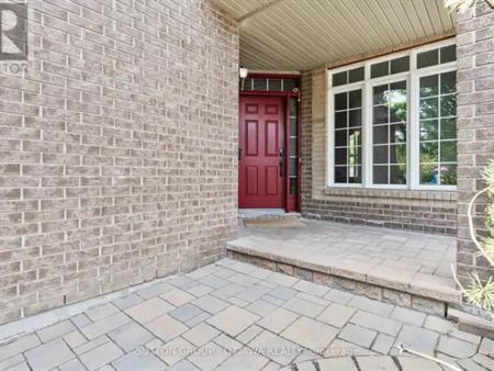 236 COLBERT CRESCENT | 236 COLBERT CRESCENT, Ottawa