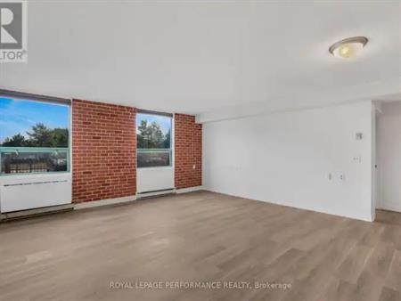 104 - 1440 HERON ROAD | 104 - 1440 HERON ROAD, Ottawa