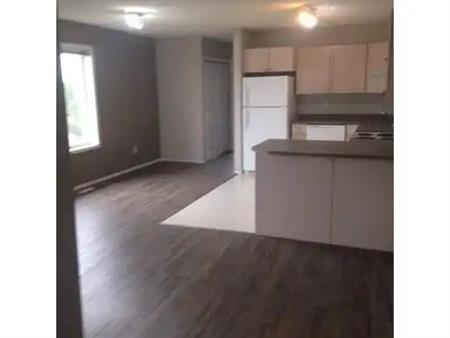 106 McLeod Avenue | 106 McLeod Avenue, Spruce Grove