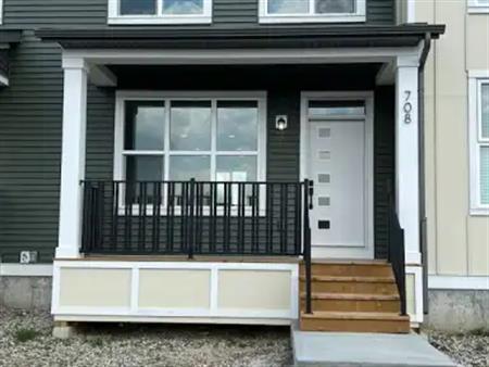 3 BED + 2.5BATH in Savanna NE, Calgary Available September 1 | Calgary