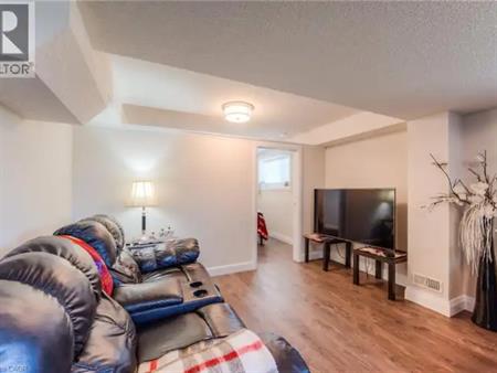 537 VALHALLA Crescent Unit# Lower | 537 VALHALLA Crescent Unit# Lower, Waterloo