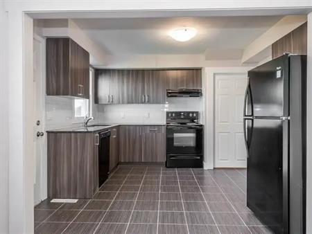 Ascot Gardens | 13027 132 St NW, Edmonton