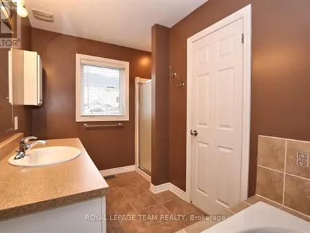 418 BEAM STREET | 418 BEAM STREET, Ottawa