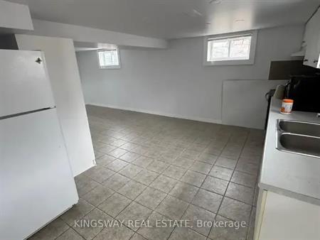 (LOWER LEVEL 1) - 65 PARK CRESCENT | (LOWER LEVEL 1) - 65 PARK CRESCENT, Richmond Hill