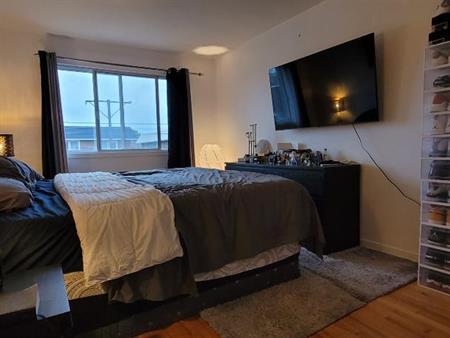 Nouveau-Rosemont 4.5 rénové 2e de Triplex entre Anjou et St.Léonard