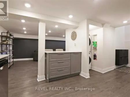 213 ROSEDALE DRIVE | 213 ROSEDALE DRIVE, Whitby