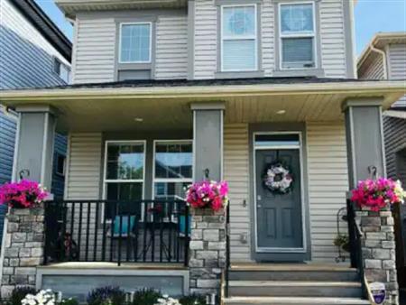 Single Double Detached house with 4 Bedroom plus den | 72 Cornerbrook Way Northeast, Calgary