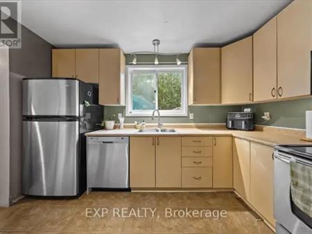 73 STABLE WAY | 73 STABLE WAY, Ottawa