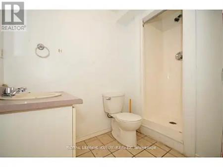 ROOM #1 - 65 HICKLING TRAIL | ROOM #1 - 65 HICKLING TRAIL, Barrie