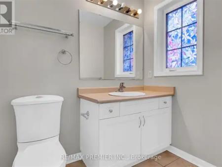 215 GARTH MASSEY DRIVE | 215 GARTH MASSEY DRIVE, Cambridge