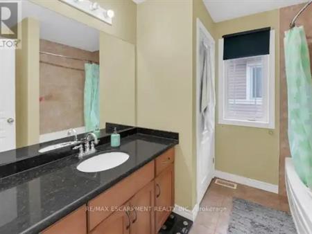 15 HEMLOCK WAY | 15 HEMLOCK WAY, Grimsby