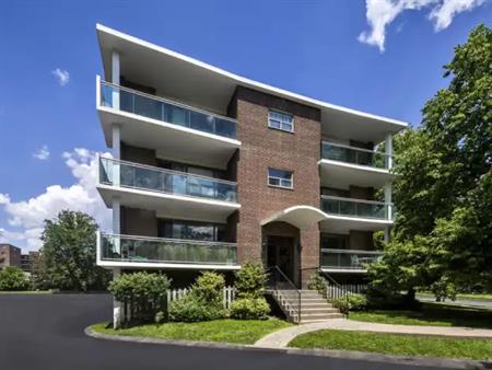 2-6 The Donway East | 6 The Donway East, Toronto
