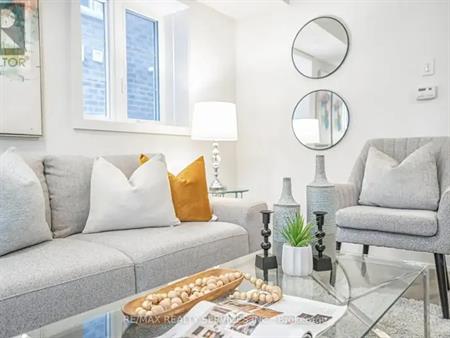 32 - 205 WEST OAK TRAIL | 32 - 205 WEST OAK TRAIL, Kitchener