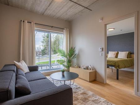 3 1/2 APPARTEMENT MEUBLÉ À LOUER