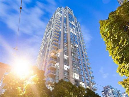 The Savoy in Yaletown Parking, Swimming Pool. Parking Stall! | 928 Richards Street, Vancouver