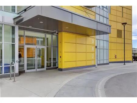 Furnished, Corner Unit; Stay fit with in-building free gym & entertained with TV | 3820 Brentwood Road Northwest, Calgary