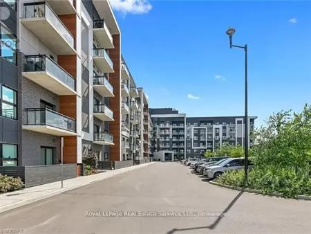 333 - 128 GROVEWOOD COMMON | 333 - 128 GROVEWOOD COMMON, Oakville