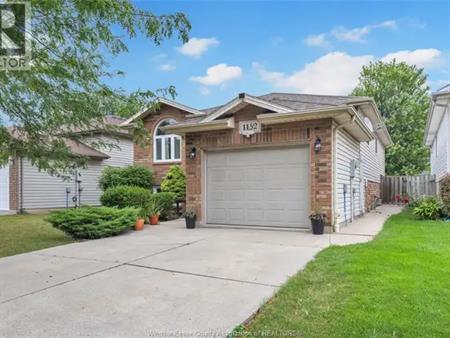 1152 LAKEVIEW | 1152 LAKEVIEW, Windsor