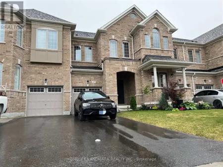 47 DURBLEE AVENUE | 47 DURBLEE AVENUE, Aurora