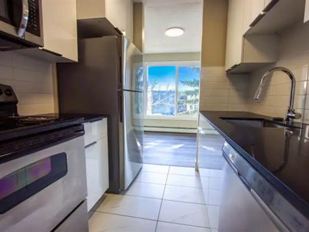 Windsor Estates | 18175 96 Ave, Edmonton