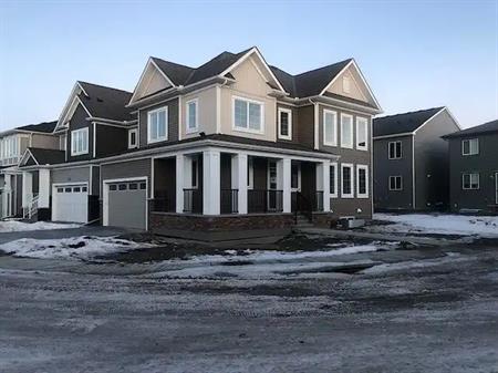 New Corner Luxury Detached house, 4 Bedroom, 2 garage, Lease | 127 Cityspring Manor, Calgary