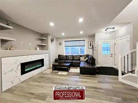 Spacious 4-Bedroom Mainfloor Suite with Garage – Available Now! | 6044 179 Avenue Northwest, Edmonton