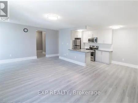 304 - 4422 HURON STREET | 304 - 4422 HURON STREET, Niagara Falls