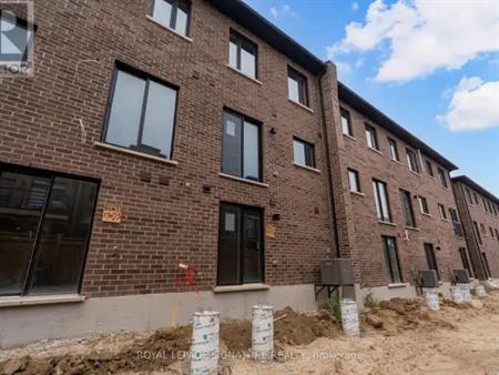 504 - 1695 DERSAN STREET | 504 - 1695 DERSAN STREET, Pickering