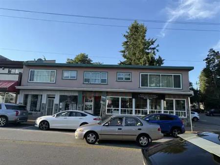 15791 Marine Drive Batchelor Suite Accross from the beach | 15791 Marine Drive, White Rock