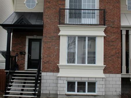 Boucherville maison de ville à louer