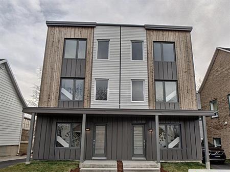 Duplex / Maison de ville sur le chemin du Fleuve à Saint-Romuald2