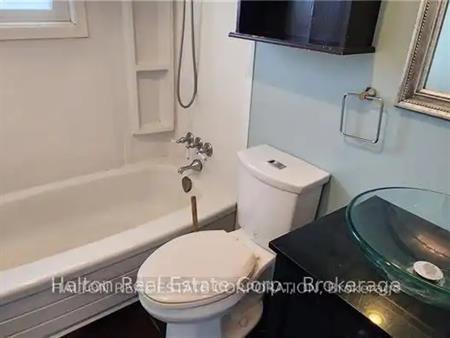 1109 HIGHLAND STREET | 1109 HIGHLAND STREET, Burlington