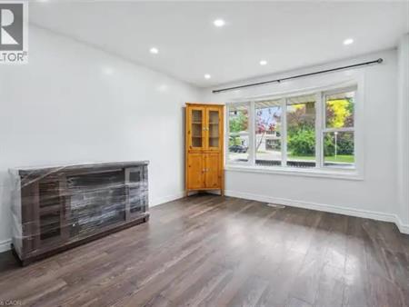 21 FOREST GLEN Court Unit# UPPER | 21 FOREST GLEN Court Unit# UPPER, Kitchener