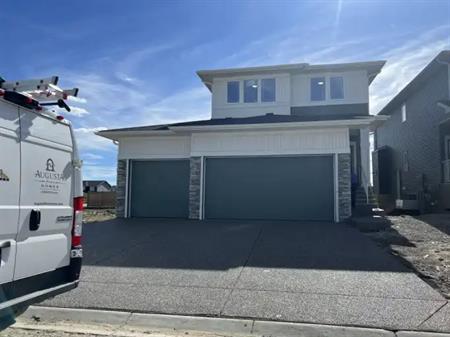 Move-In Ready 3-Bed Furnished House in Langdon – Premium Living Near Calgary | 351 Northern Lights Green, Langdon
