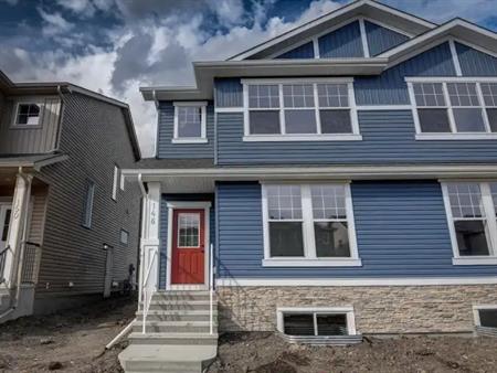 4 Bedroom semi-detached Duplex in Ambleton NW | Calgary