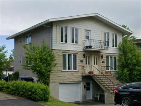 3 1/2, Saint-Hubert