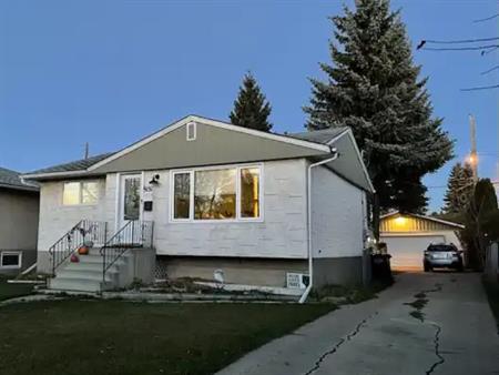 2 Bedroom Main Floor Apartment | 9151 155 Street NW, Edmonton