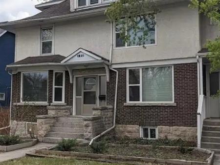 124 Machray Ave | 124 Machray Avenue, Winnipeg